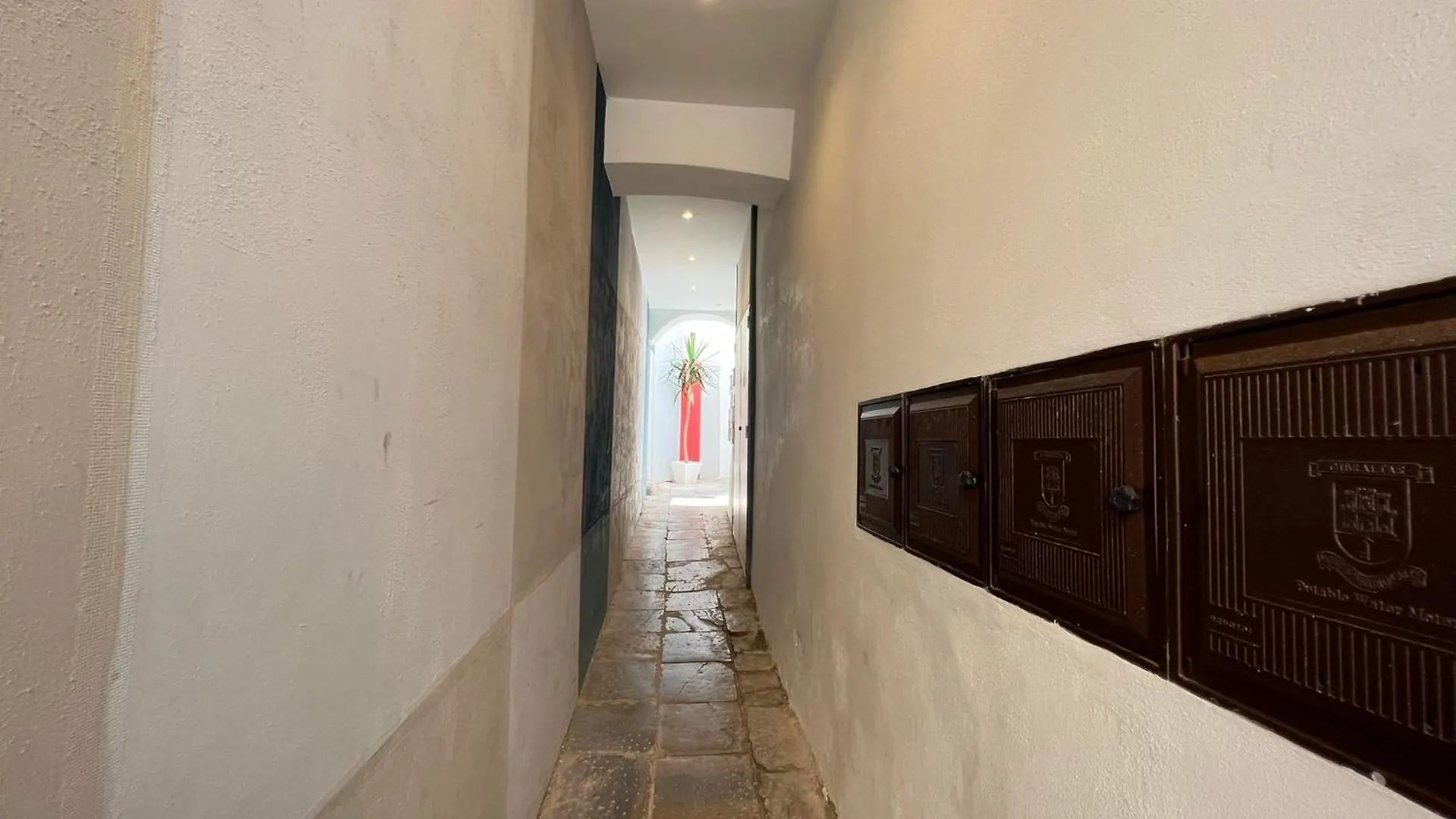 1Br W Private Patio In The Nook Your Secluded Oasis Gibraltar Apartment